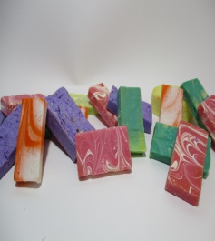 Olive oil soaps in various aromas of 20 gr for Hotel use.