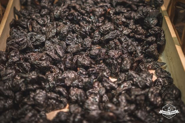 Dried plums unpitted