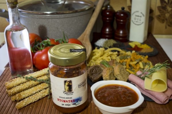 Homemade TOMATO sauce with OUZO