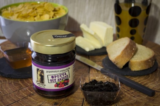 Handmade forest FRUIT jam