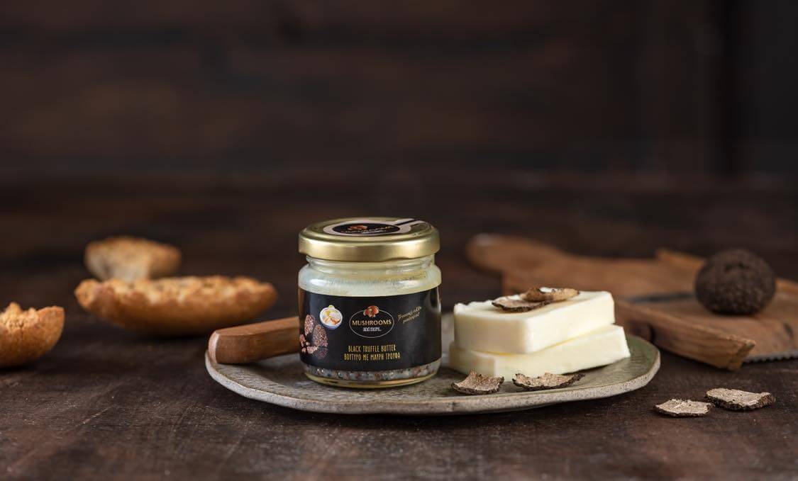 BUTTER WITH BLACK TRUFFLE