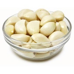 Fresh  Peeled Garlic Cloves Fresh  Peeled Garlic Cloves