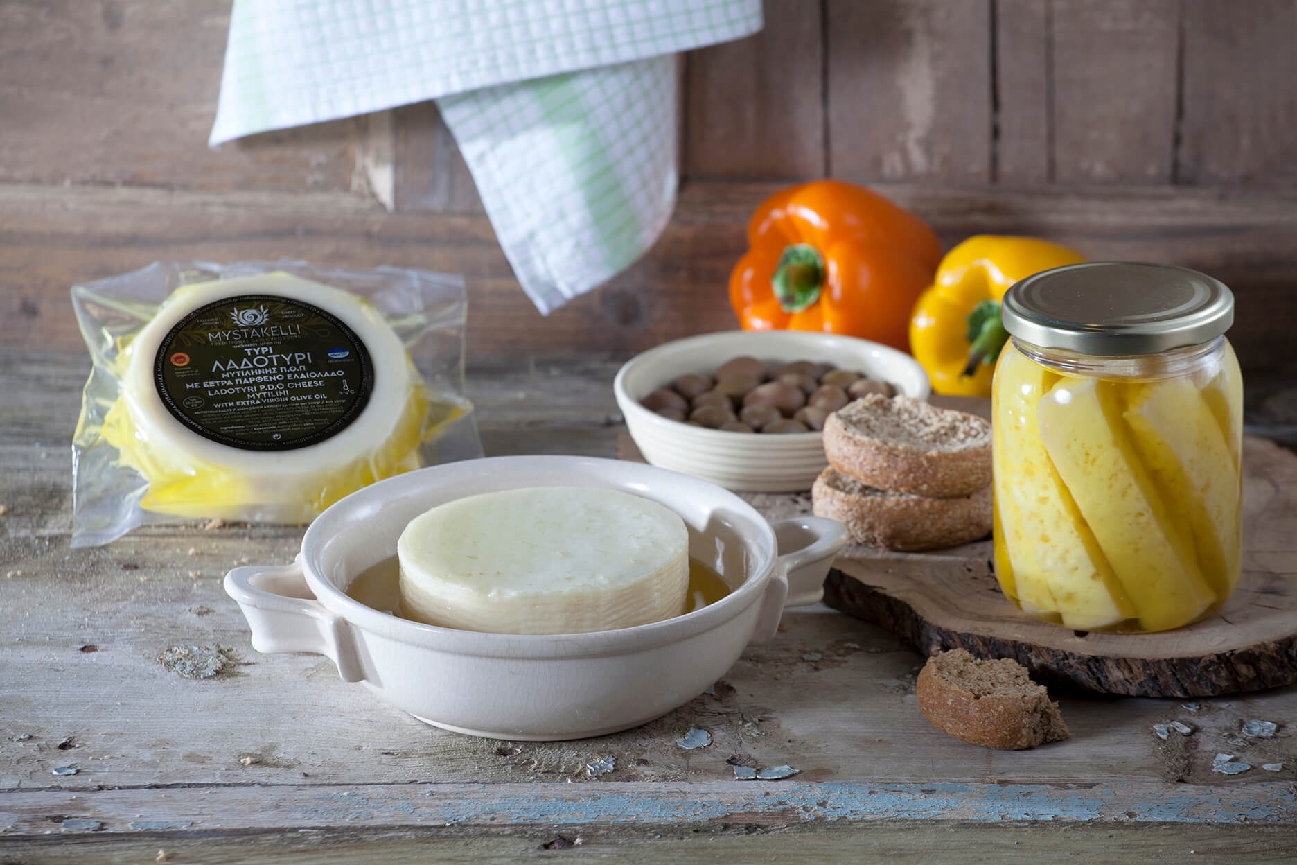 Λαδοτύρι Μυτιλήνης σε έξτρα παρθένο ελαιόλαδο