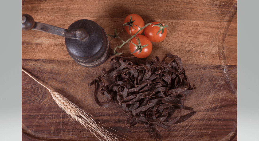 NOODLES WITH LOCUST BEANS FLOUR