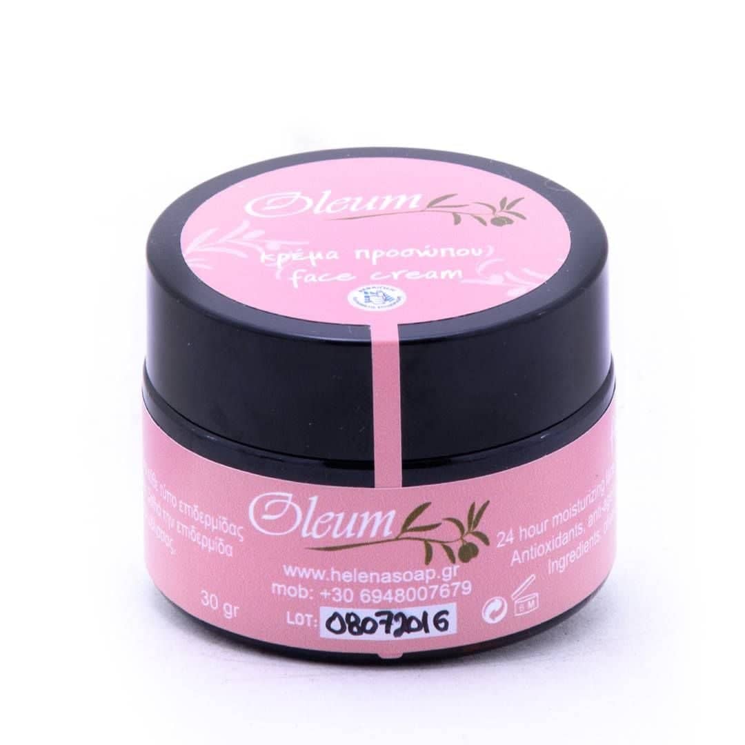 Face cream with olive oil