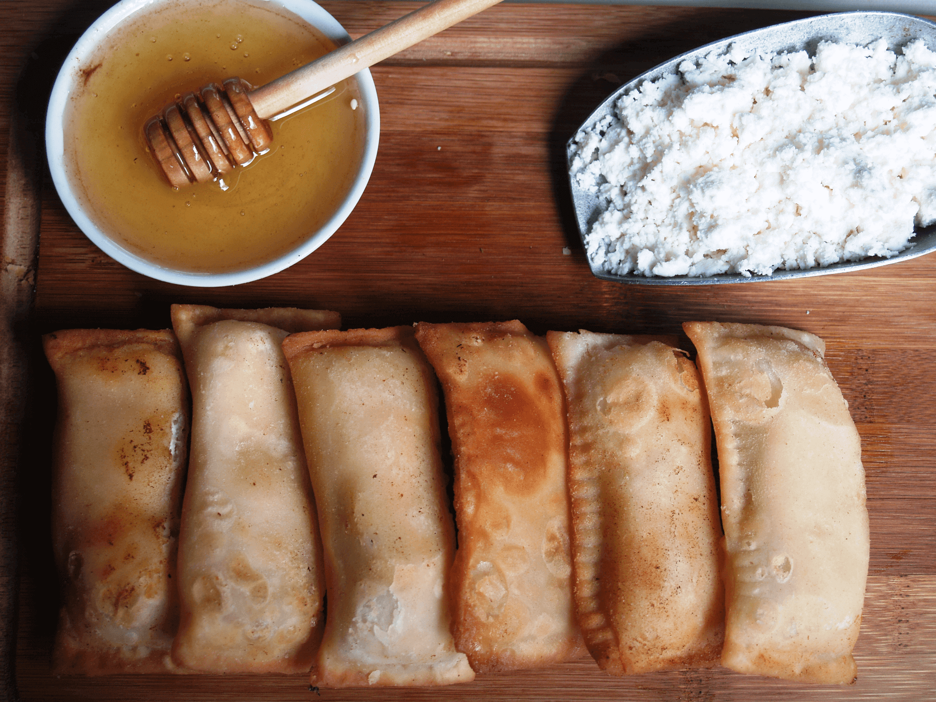 Cheese pie (kalitsounia)