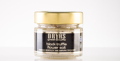 Flower salt with black truffle