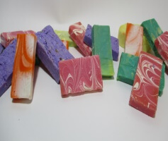 Olive oil soaps in various aromas of 20 gr for Hotel use.