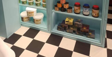 PLAZA ICE CREAM Photo 2