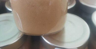 honey cream with cashew nut
