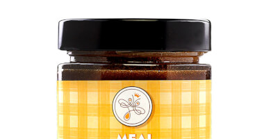 Honey spread with almond