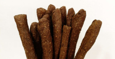 sticks with carob flour