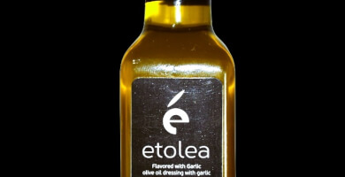 Etolea extra virgin olive oil dressing with garlic 100 ml
