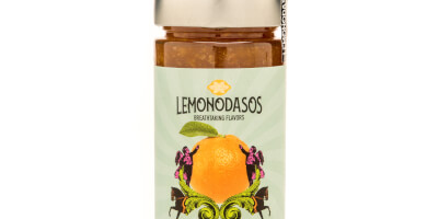 Orange jam with lemon juice