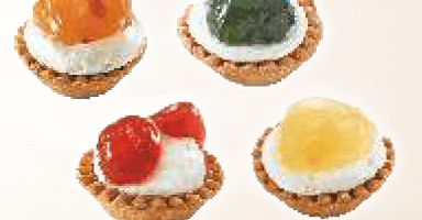 Mini tarts with fruits