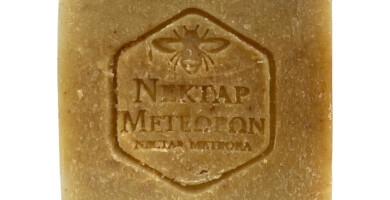 SOAP WITH HONEY & BEESWAX Photo 