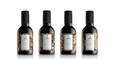 Apokoronian Κρητικό βαλσάμικο με πετιμέζι και αιθέριο έλαιο αρμπαρόριζας Φωτογραφία 