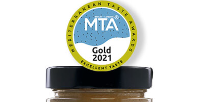 Honey spread with hazelnut