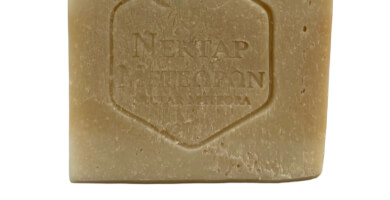 ΣΑΠΟΥΝΙ ΕΛΑΙΛΑΔΟΥ ΜΕ ΓΑΛΑ ΚΑΤΣΙΚΑΣ-ΜΕΛΙ Φωτογραφία 