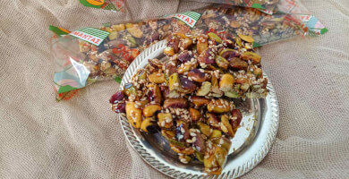 PEANUTS WITHOUT THE SHELL UNCOOKED
